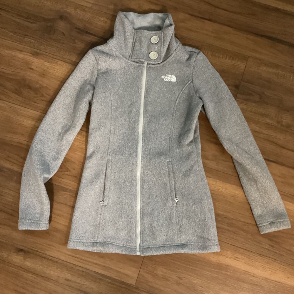 The North Face Womens XS Gray Full Zip Funnel Neck Fleece Jacket‎ Button Detail